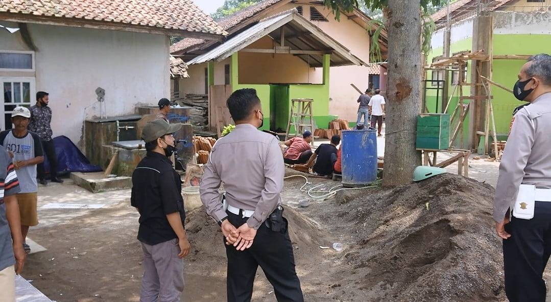 Hut Lantas Ke Polres Cianjur Kunjungi Pembangunan Mesjid