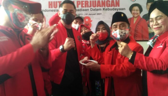 Aksi Sosial Warnai HUT PDI Perjuangan Bandung Barat