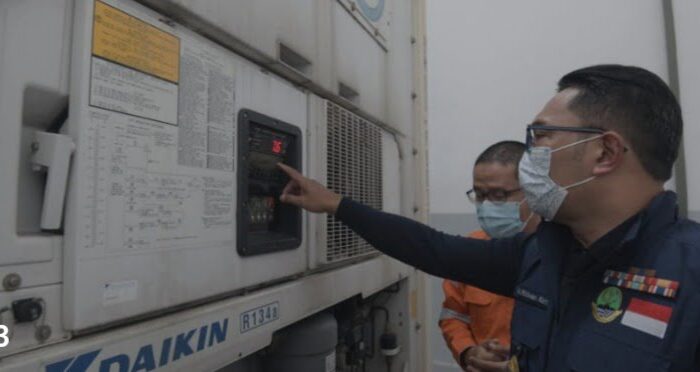 RK Ajak Warga Jabar Ikuti Vaksinasi