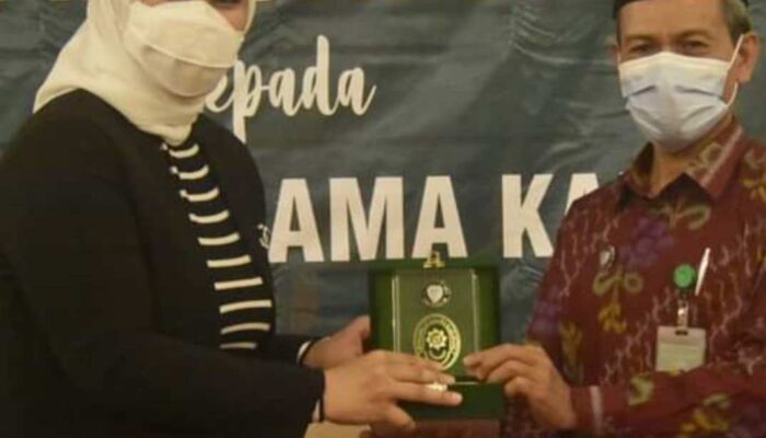 Bupati  Cellica Hadiri Pisah Sambut Ketua Pengadilan Agama Karawang