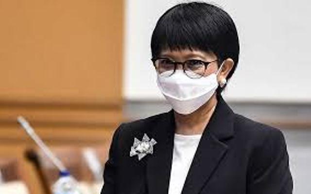 Menlu Retno