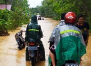 Banjir Melada Kapuashulu, Akses Transportasi Tersendat