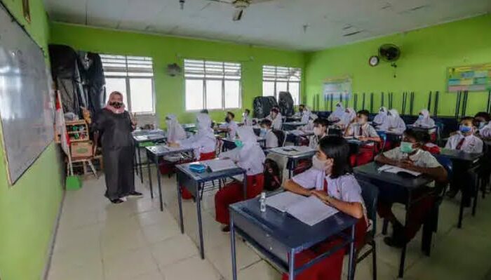 Tatap Muka Ditutup Kembali setelah 1 Siswa Positif COVID-19