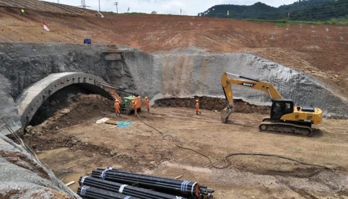 Kereta Cepat Bandung Jakarta Dinilai Bakal Dongkrak PAD
