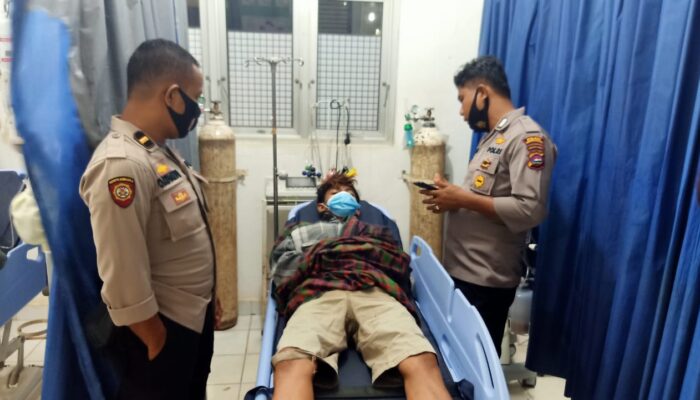 Tiga Karyawan Disambar Petir saat Main Gawai di Menara, 2 Tewas