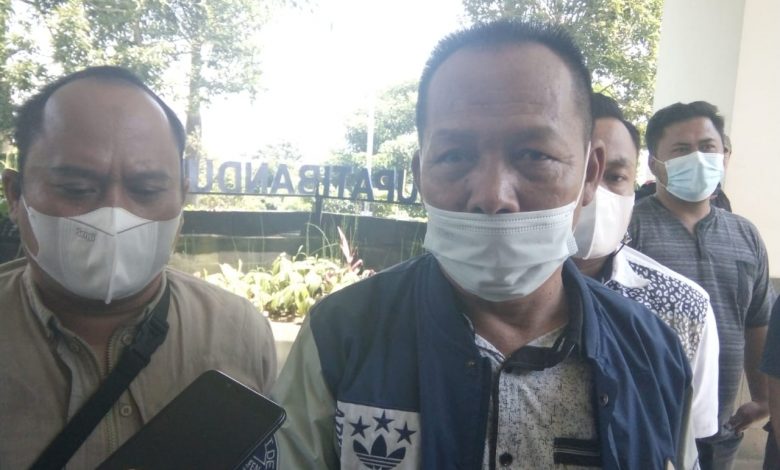 Forbat Minta Hengky Non Aktifkan Pejabat yang Terlibat Kasus Aa 85dc6fc4 d519 4abf 9102 63d61cda807b