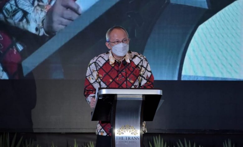 Sekda Jabar Sampaikan Laporan RKPD Tahun 2021 9f723c2f 4a39 4cf4 9e6b a3f40ff6c3cd