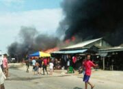 Sepuluh Rumah Warga Rata dengan Tanah Dilahap Api