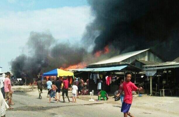 Sepuluh Rumah Warga Rata dengan Tanah Dilahap Api