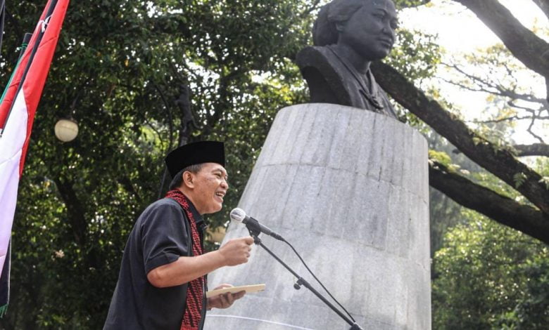 Bermakna Dalam, Oded Resmikan Patung Dewi Sartika 8af26088 3d61 4ba0 a414 d029c7eb74ea