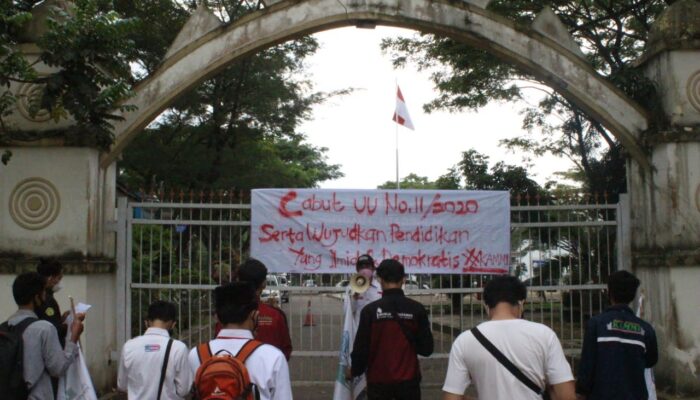 May Day dan Hardiknas, KAMMI Kota Serang Berorasi