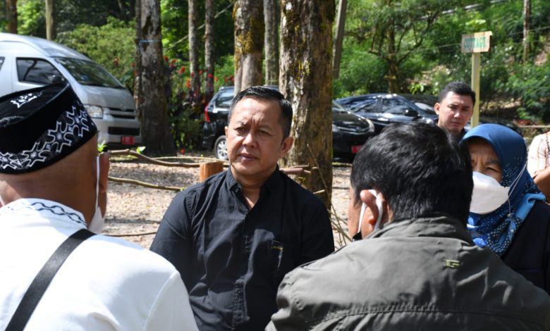 Jempol dari Komisi I DRPD Jabar untuk Desa Alam Endah 57e77a95 1af1 44ab a018 c3328bdd32c2