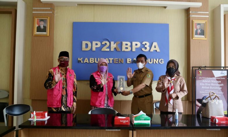 Komisi V Jabar: Perempuan dan Anak Harus Dilindungi IMG 20210614 WA0114