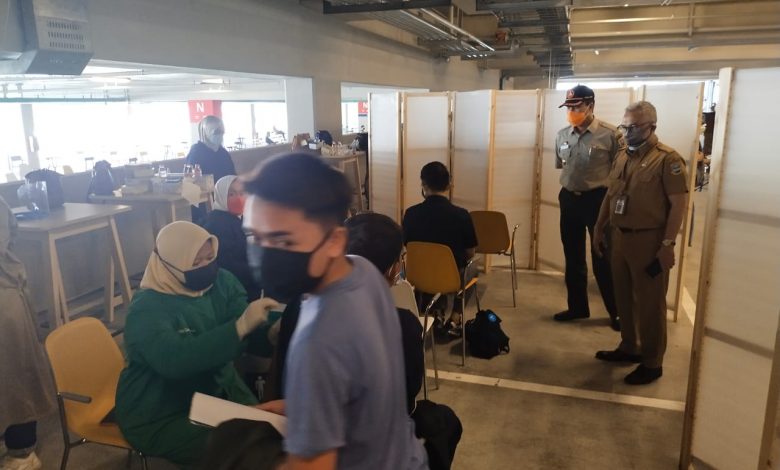 Pemkab Bandung Barat Cari Alternatif Ruang Pasien COVID-19 Pemkab Bandung Barat Tengah Persiapkan Ruang Pasien COVID-19