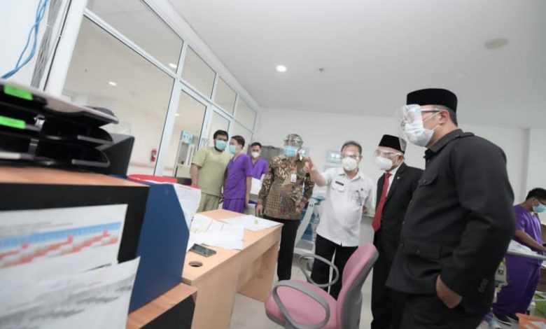 Gubernur Jabar Dampingi Menko PMK Tinjau RSKIA a6930a47 bfcc 4701 8741 4d51f1800c79