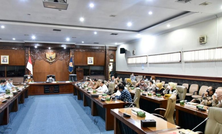 Komisi IV: Komunikasi Pusat dan Daerah Penting untuk Pembangunan aa76a2bf e380 498c ad00 b66885ff1576