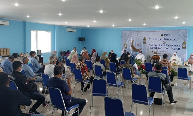 Halal Bihalal PWI Jabar dan Syukuran Gedung e0108f91 16e0 4b44 8a63 65f8b0e6c06a