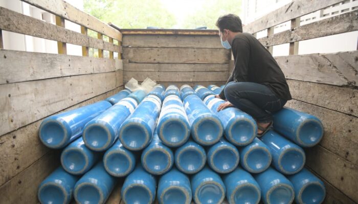 Jabar Menerima Bantuan 700 Tabung Oksigen