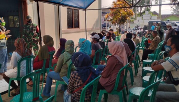 Koramil 0608-11 Bojogpicung Gelar Vaksin Gratis di Desa Haurwangi