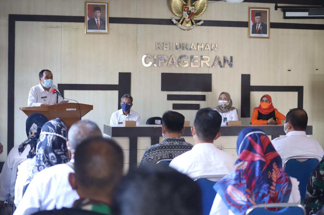 Pemkot Cimahi Distribusikan Bansos