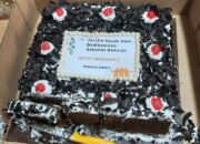 Ridwan Kamil Kirim Kue Semangati Nakes