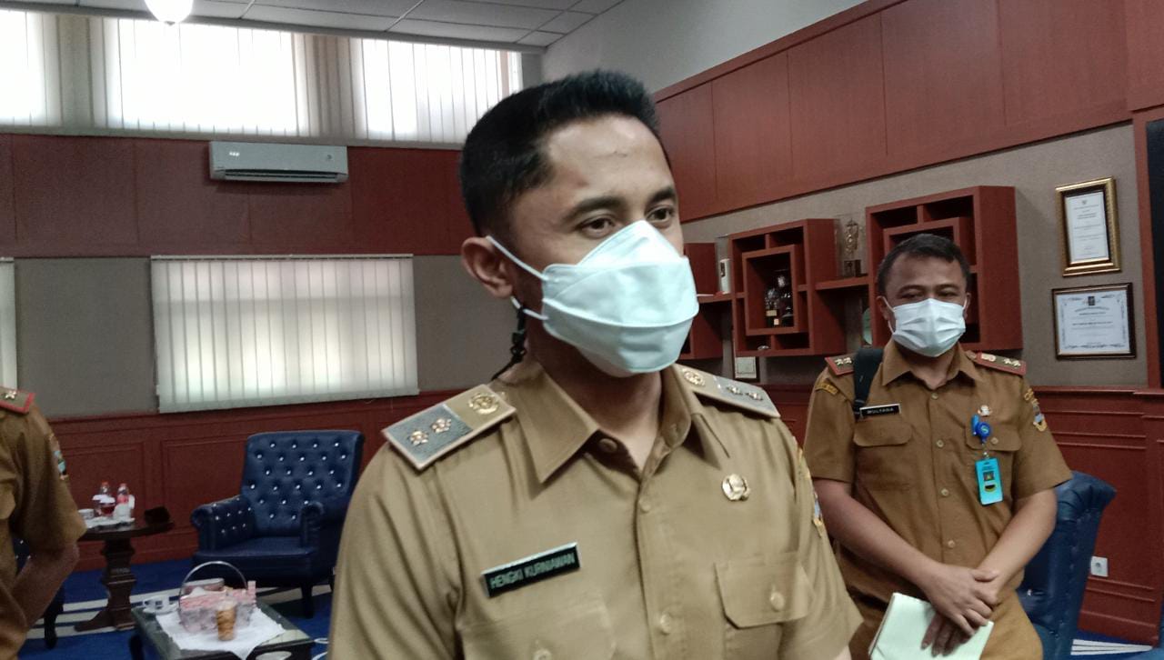 hengky-kurniawan-optimis-survei-ikm-mampu-tingkatkan-performa-opd