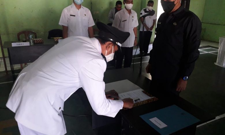 Andriana Dilantik Menjadi Pjs Kepala Desa Cikondang Andriana Dilantik Menjadi Pjs Kepala Desa Cikondang