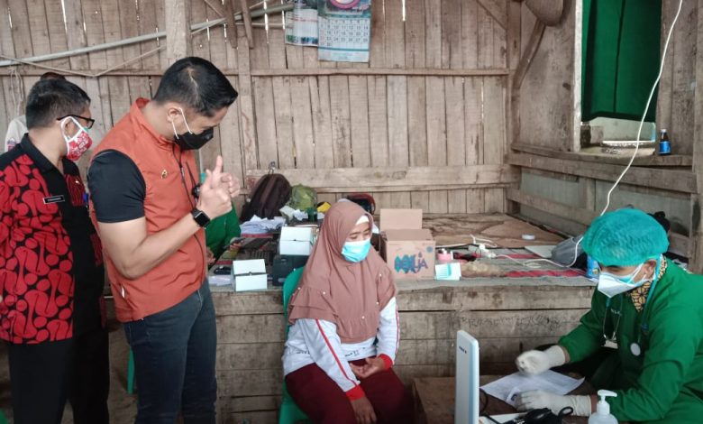 Bandung Barat Akselerasi Vaksinasi COVID-19 Bandung Barat Akselerasi Vaksinasi COVID-19