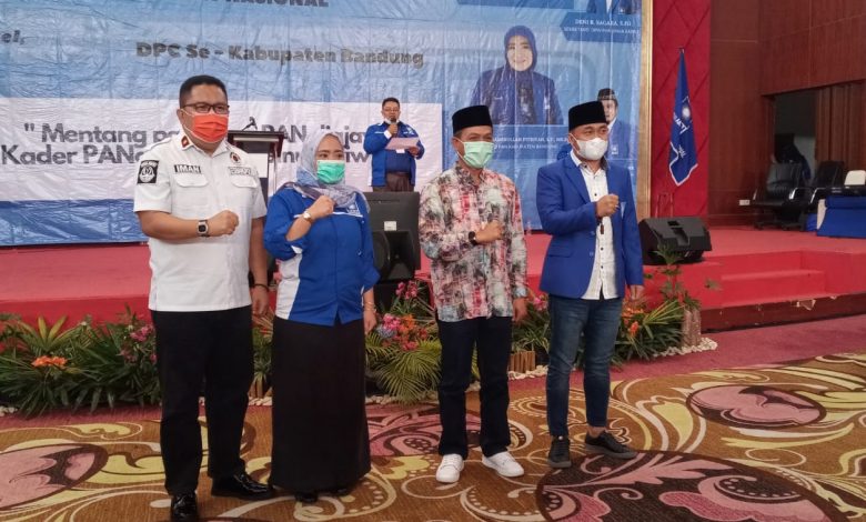 Bupati Bandung: Parpol Merupakan Pilar Demokrasi Bangsa Bupati Bandung: Parpol Merupakan Pilar Demokrasi Bangsa