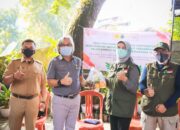 Dinas TPH Jabar Salurkan 400 Paket Buah untuk Pasien Isoman