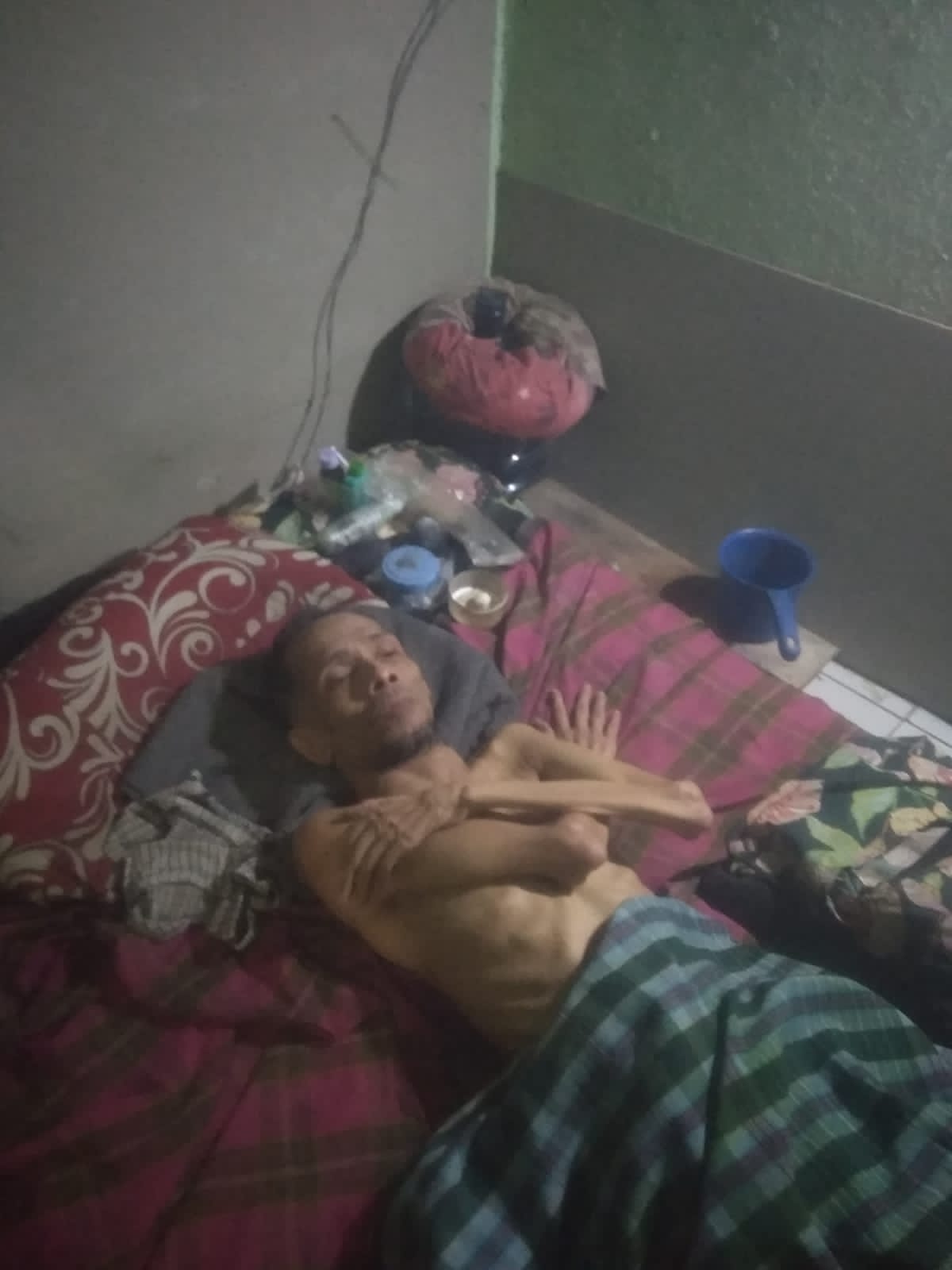 Kakek Jejen Selama 32 Tahun Terkulai Lumpuh