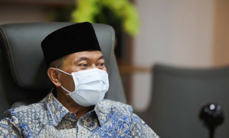 Mang Oded Berpesan Tetap Jaga Prokes Mang Oded Berpesan Tetap Jaga Prokes
