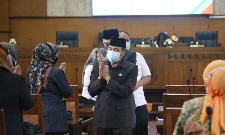 Plt Walikota Cimahi Sampaikan KUA PPAS dalam Paripurna Plt Walikota Cimahi Sampaikan KUA PPAS dalam Paripurna