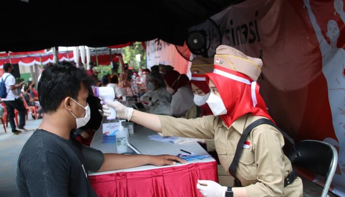 Relawan Vaksinasi Tak Kenal Libur di hari HUT RI ke-76