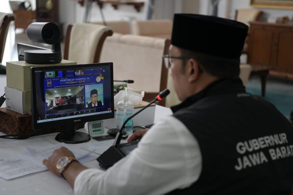 Ridwan Kamil Cendekiawan Muda Harus Adaptasi Teknologi Digital 3