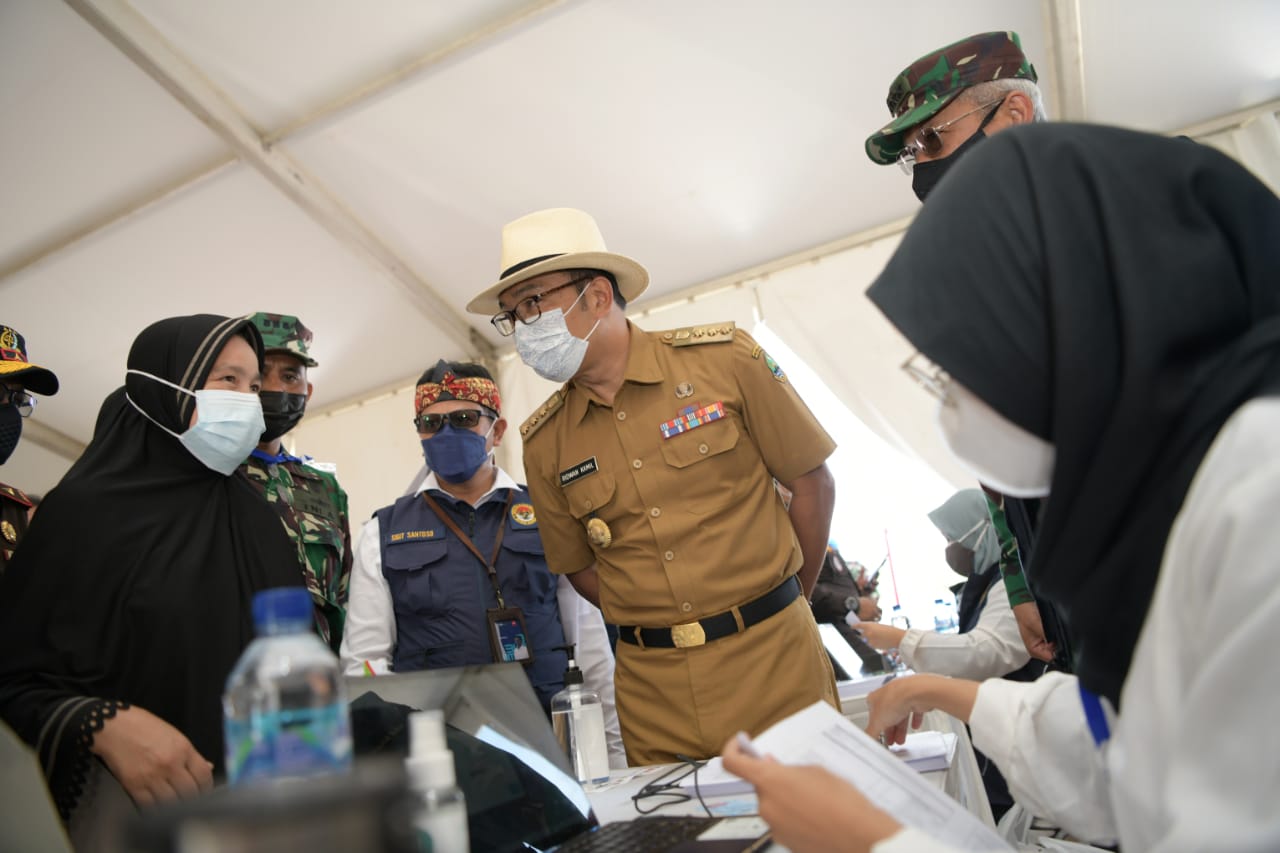 Ridwan Kamil Tinjau Gerakan Vaksinasi COVID-19 Wantannas RI
