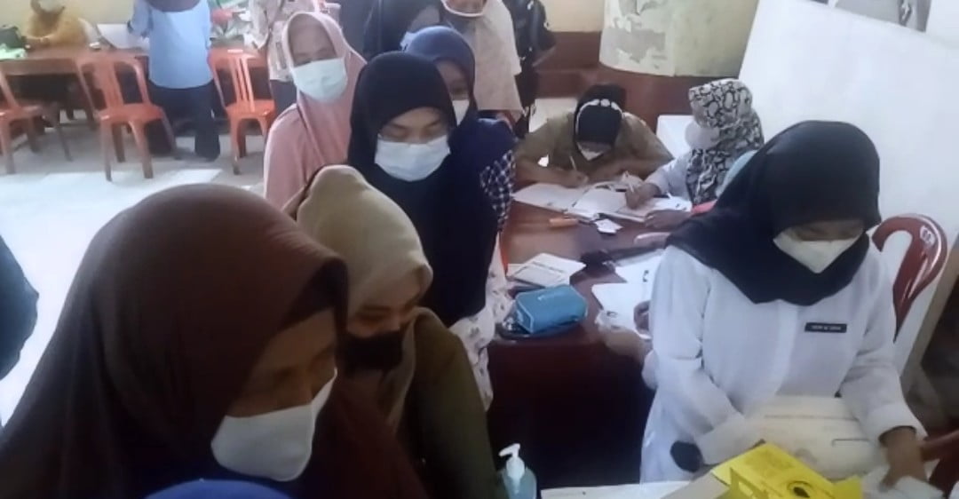 Aparat Desa Neglasari Cianjur Dirapid Tes