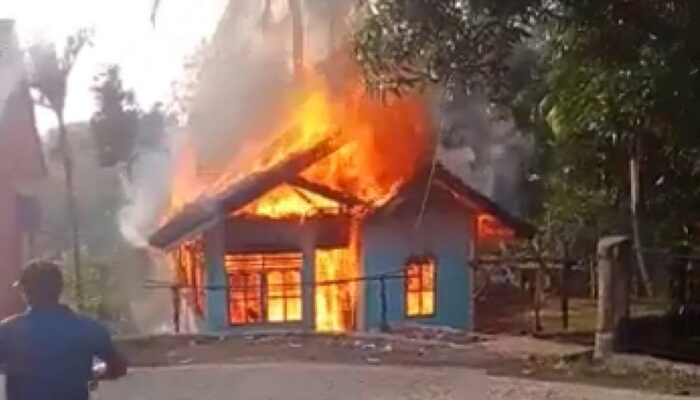 Kebakaran di Cilaku Hanguskan 1 Rumah Hoeruman dan Mimin