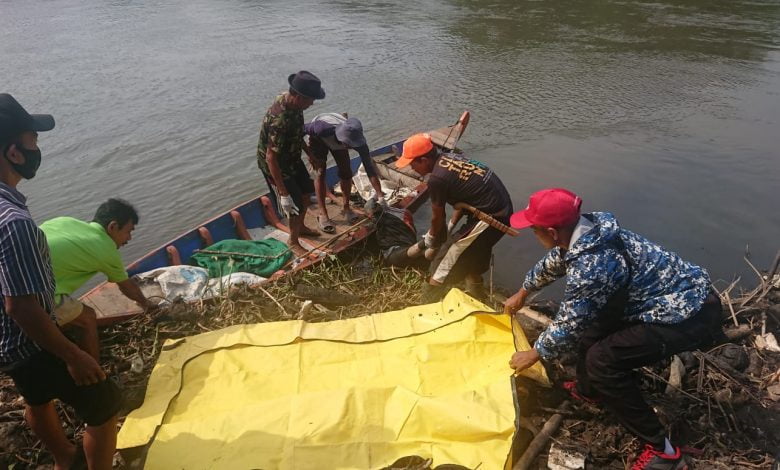 Mayat Perempuan di Sungai Citarum Gegerkan Warga Cinangsi
