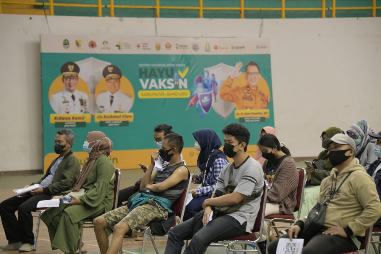 Sentra Vaksinasi Si Jalak Harupat Capai
