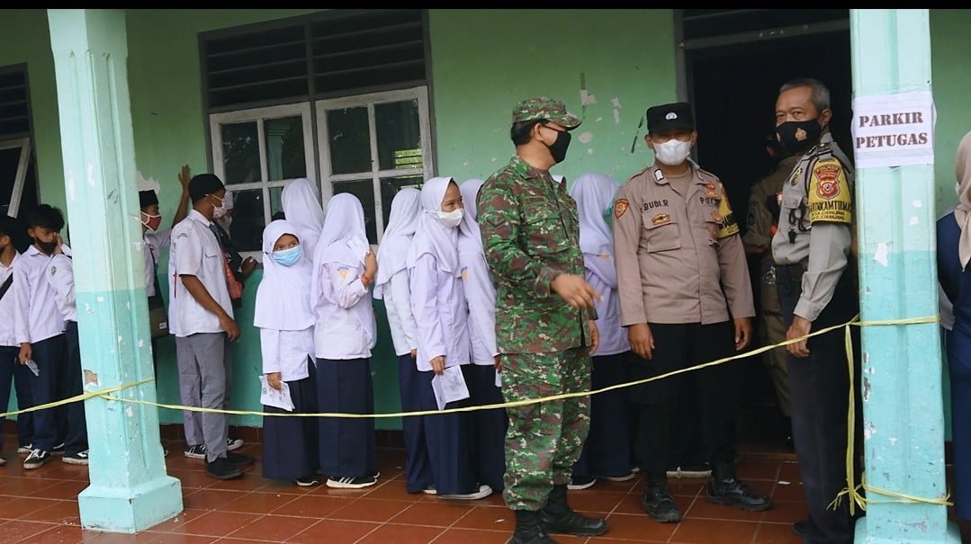 Gebyar 1000 Vaksinasi di Cianjur Petugas Sibuk