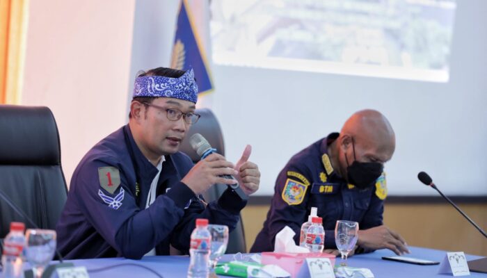 Juara Umum PON XX, Emil Pastikan Atlet Dapat Bonus