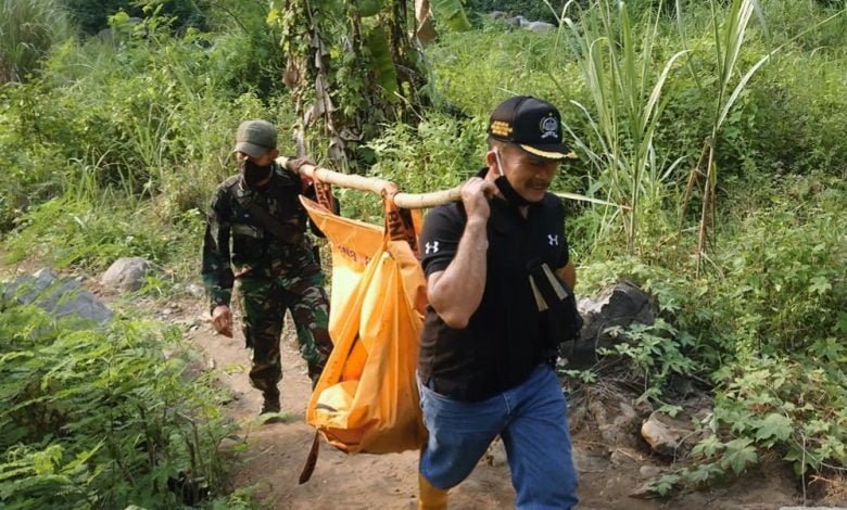 Petugas Akui Kesulitan Evakuasi Mayat di Gunung Manik karena Ini