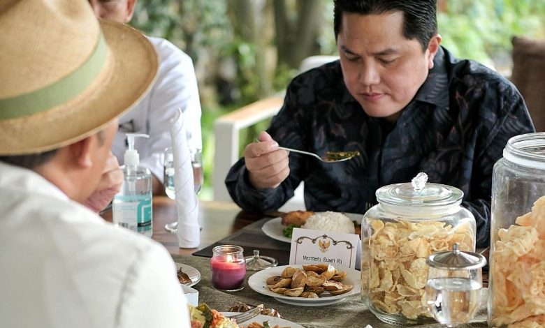 Ridwan Kamil Tantang Erick Thohir Makan Jengkol