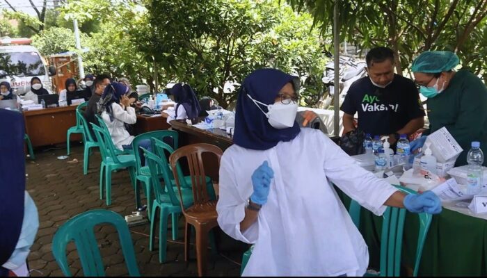 Gebyar Vaksin di Haurwangi Meriah dengan Dangdut