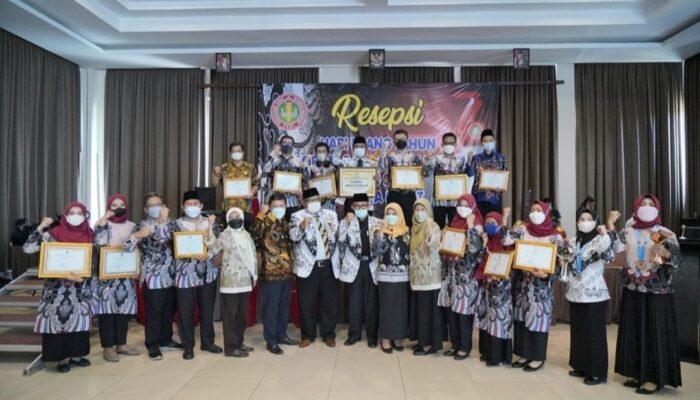 Guru Harus Lebih Profesional, Kritis, Kreatif dan Inovatif