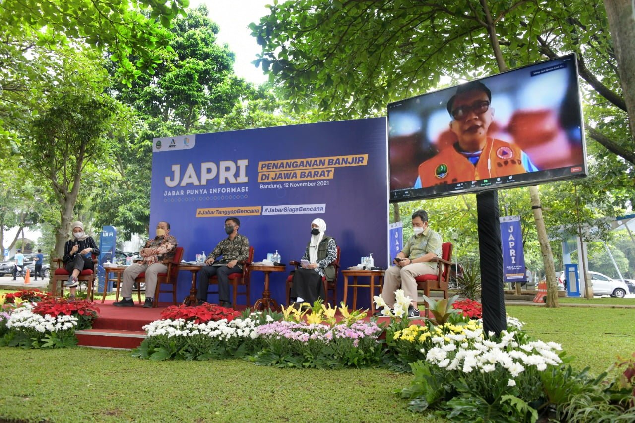 Lahan Kritis di Jabar Ditanami 40,6 Juta Pohon