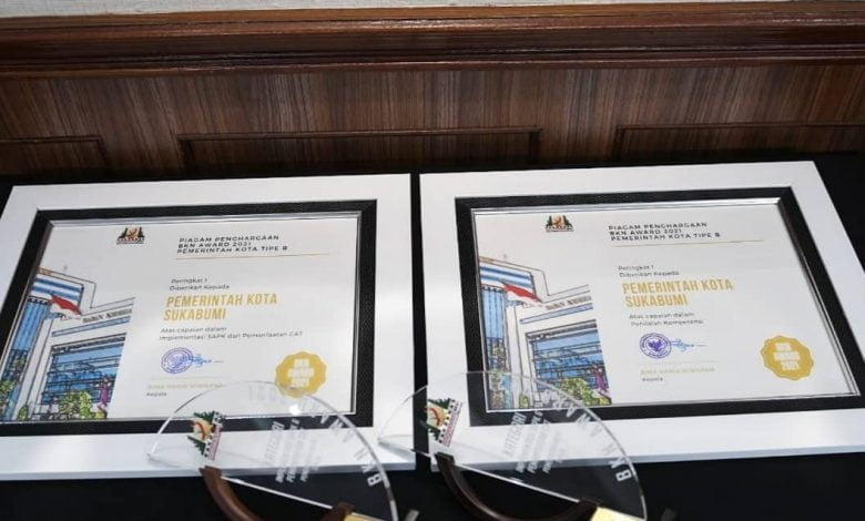 Pemkot Sukabumi Meraih BKN Award 2021 Pemkot Sukabumi Meraih BKN Award 2021