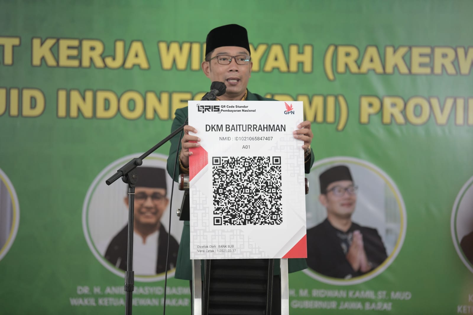 Ridwan Kamil Dorong Masjid Kembangkan Kencleng Digital