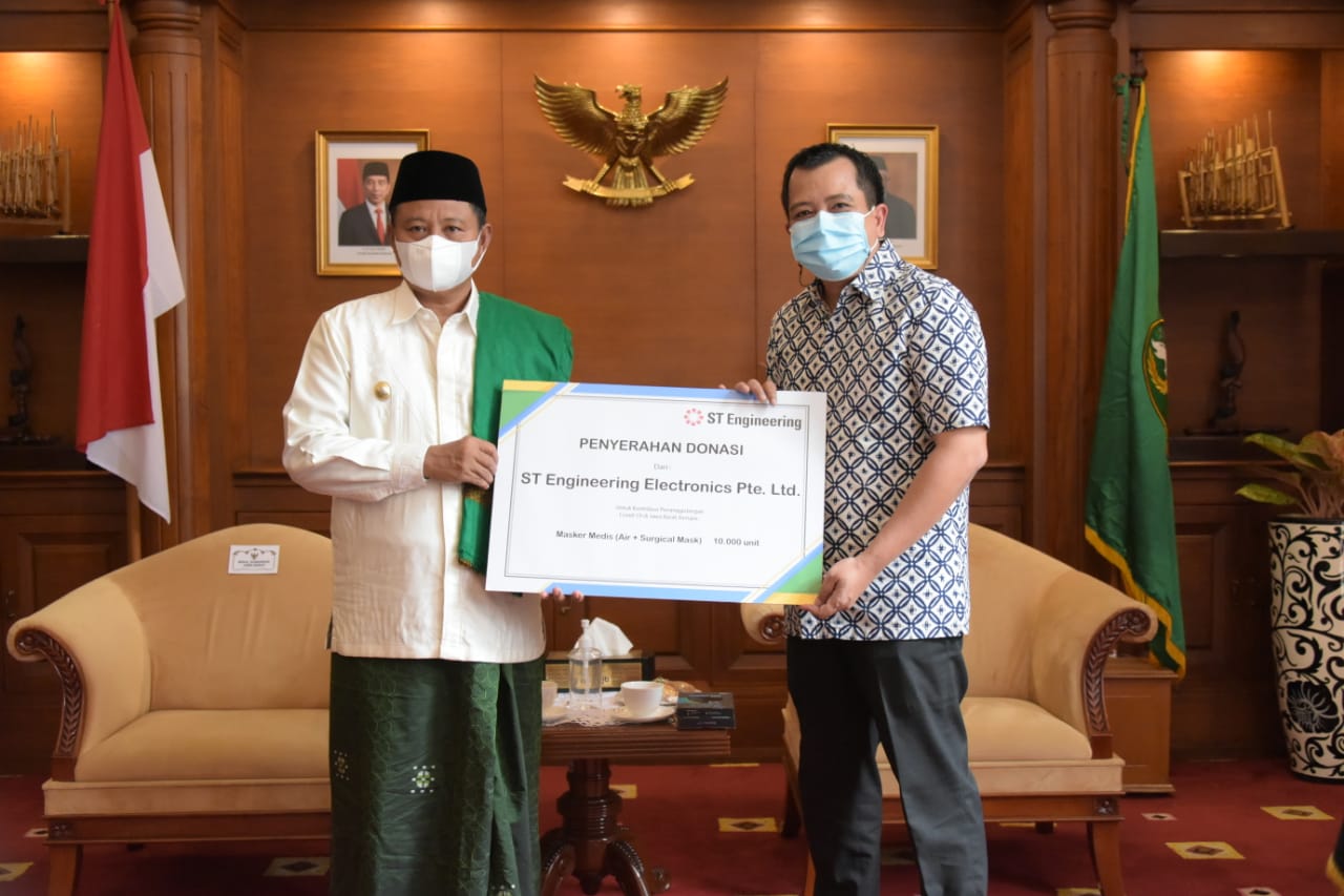 Wagub Jabar Terima Bantuan 10.000 Masker